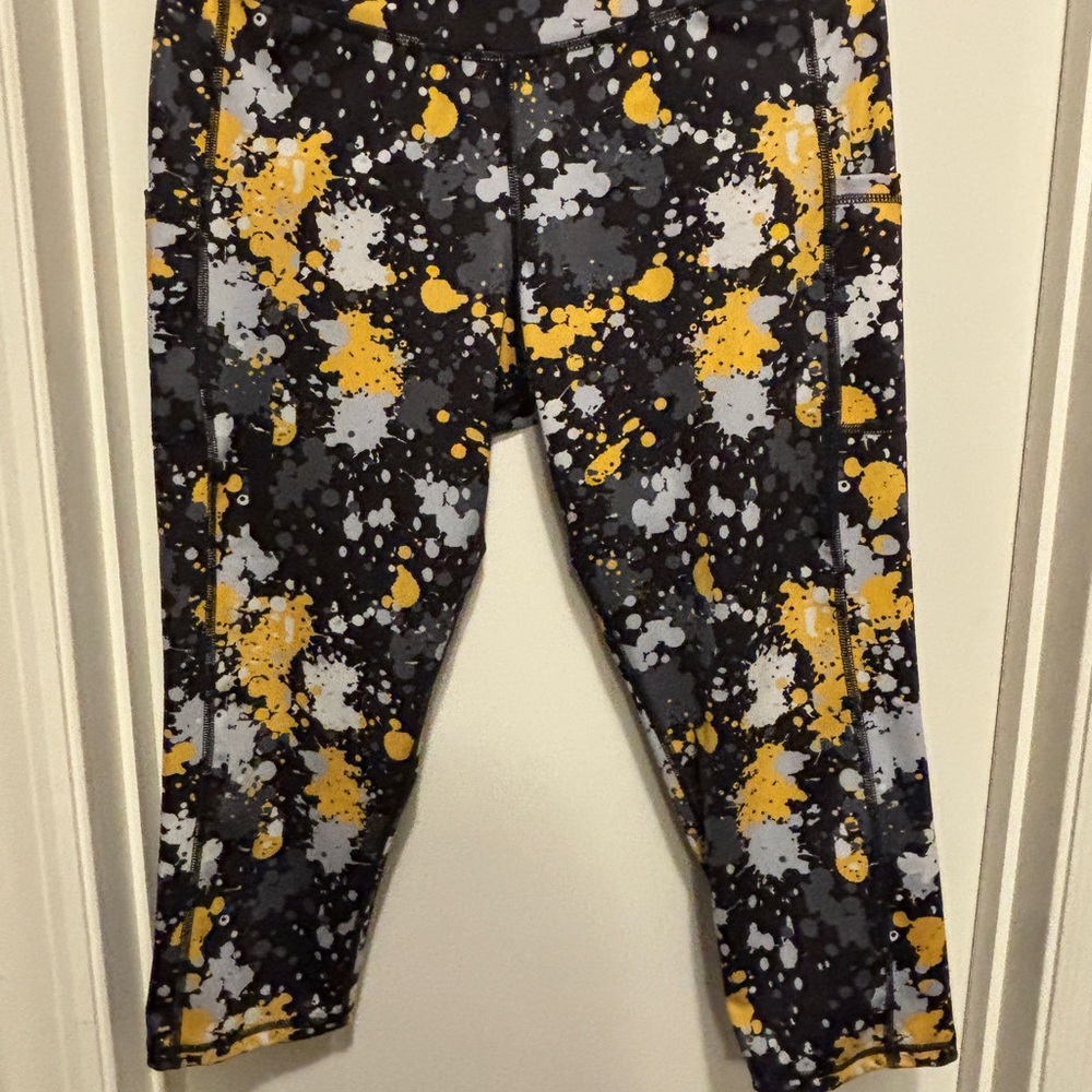 Womans Splatter Print Leggings